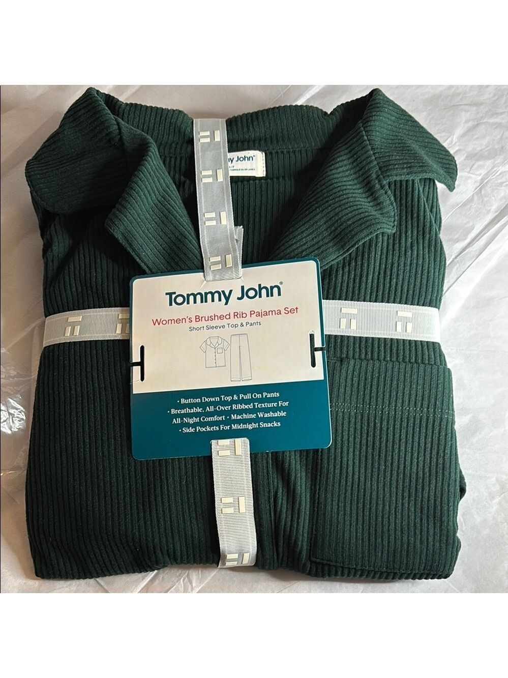 Tommy John Women’s Brushed Rib Pajama Set in the color Pine Grove